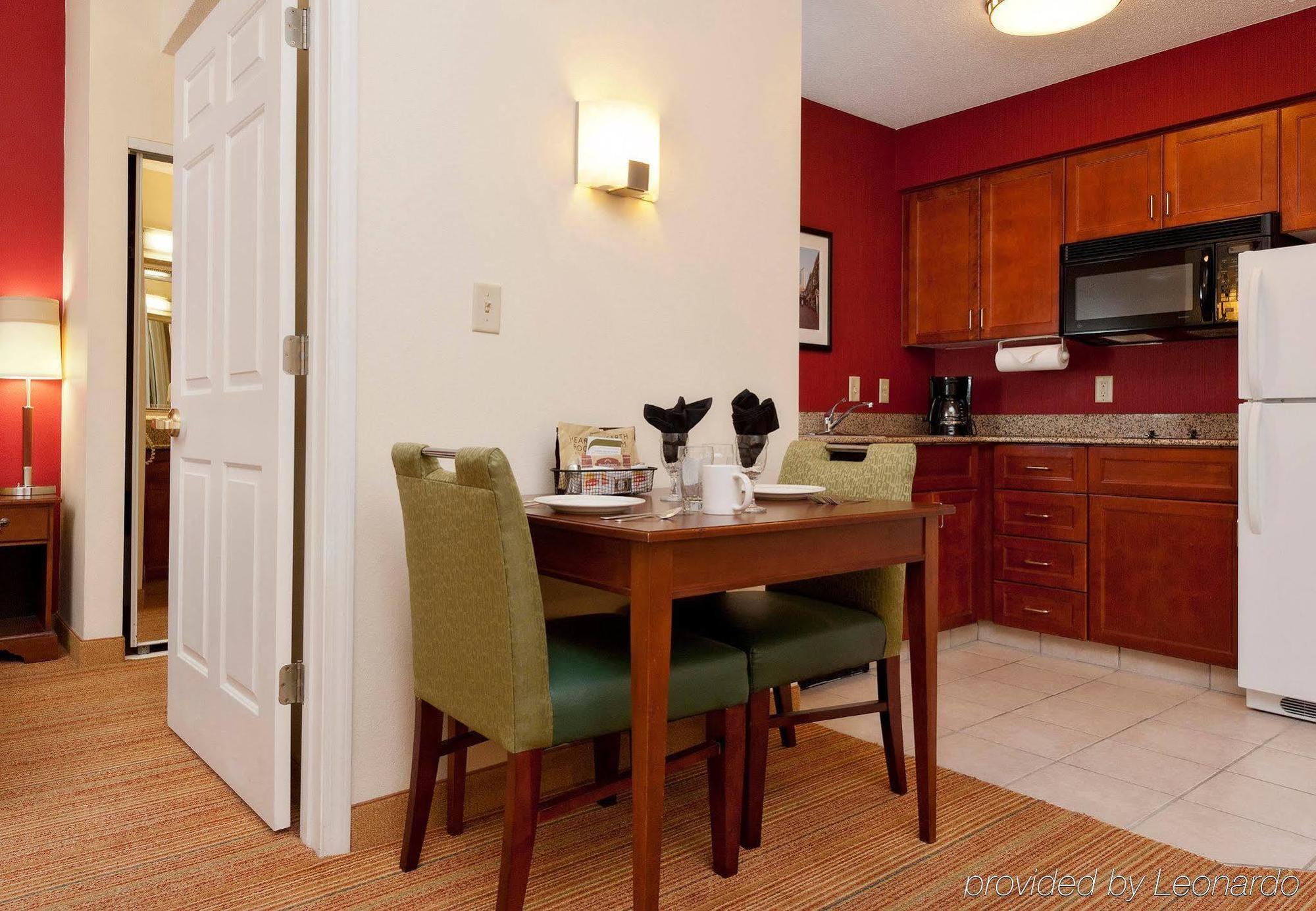 Residence Inn Charlotte Uptown Rom bilde